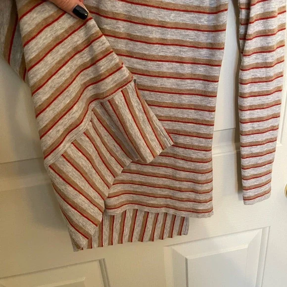 CAbi Skipper Tee #3055 - Picture 2 of 9